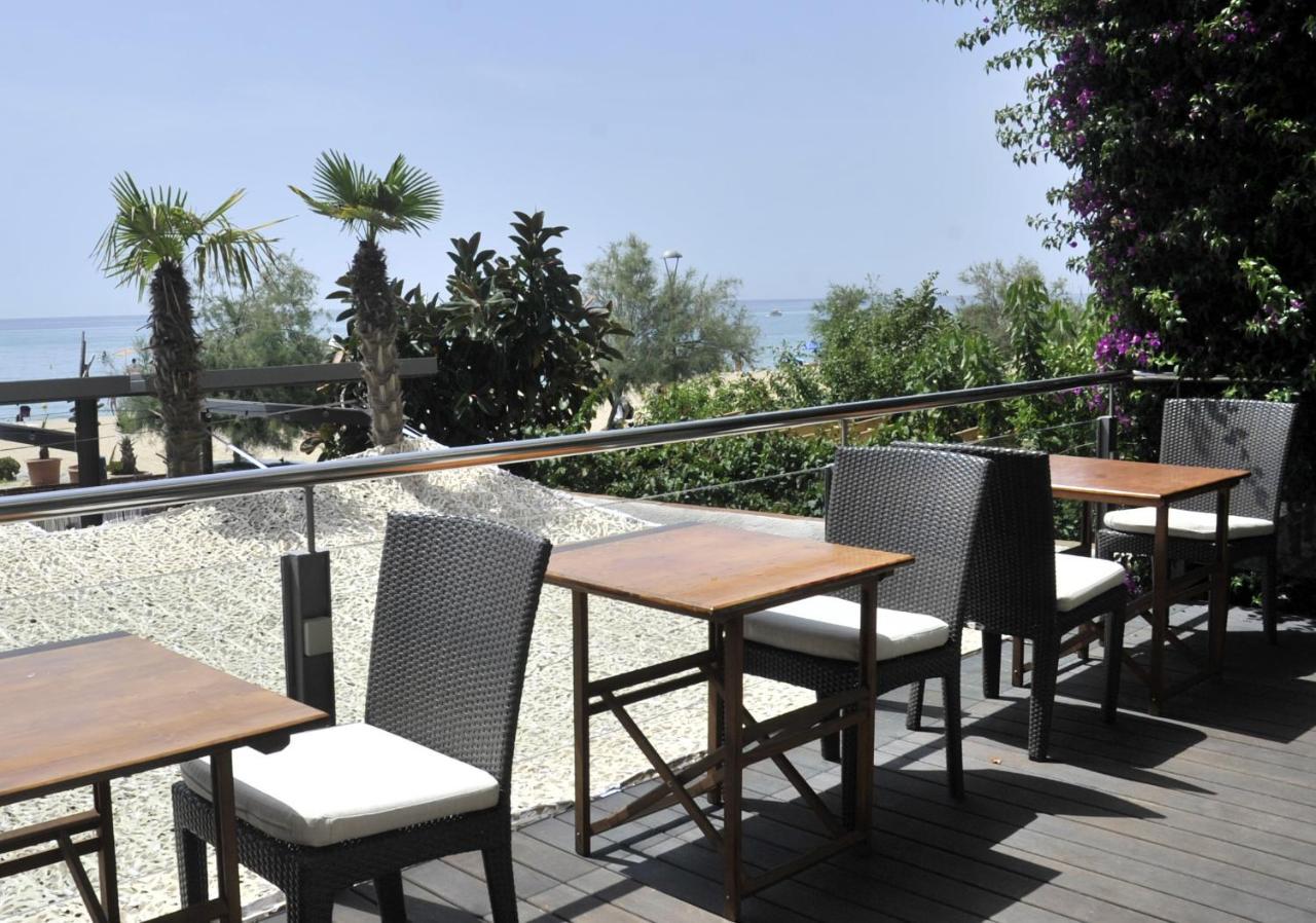 Hotel Kalima Caldes D'Estrach Esterno foto
