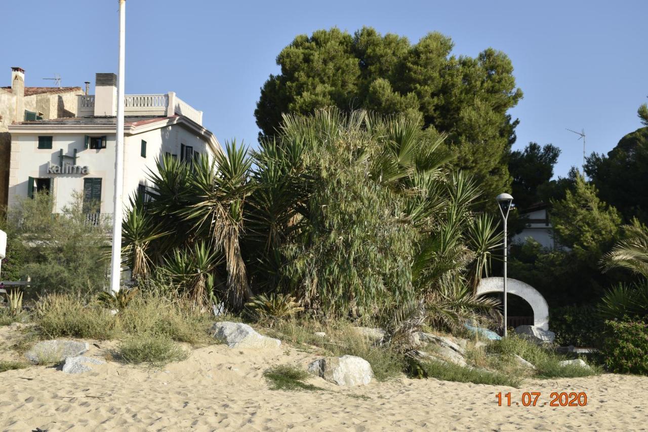 Hotel Kalima Caldes D'Estrach Esterno foto